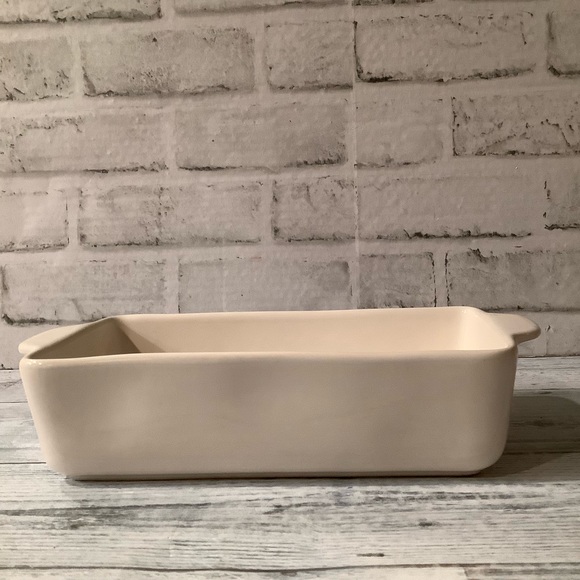 Rae Dunn Ceramic Cornbread Loaf Pan - Picture 4 of 5